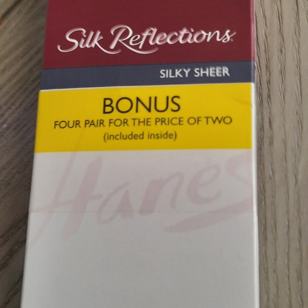 HANES Silk Reflections